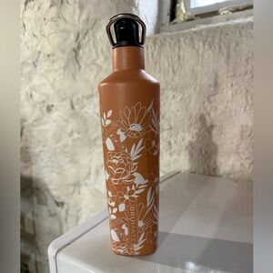 BRUMATE x Holley Gabrielle Sandstone limited edition collection